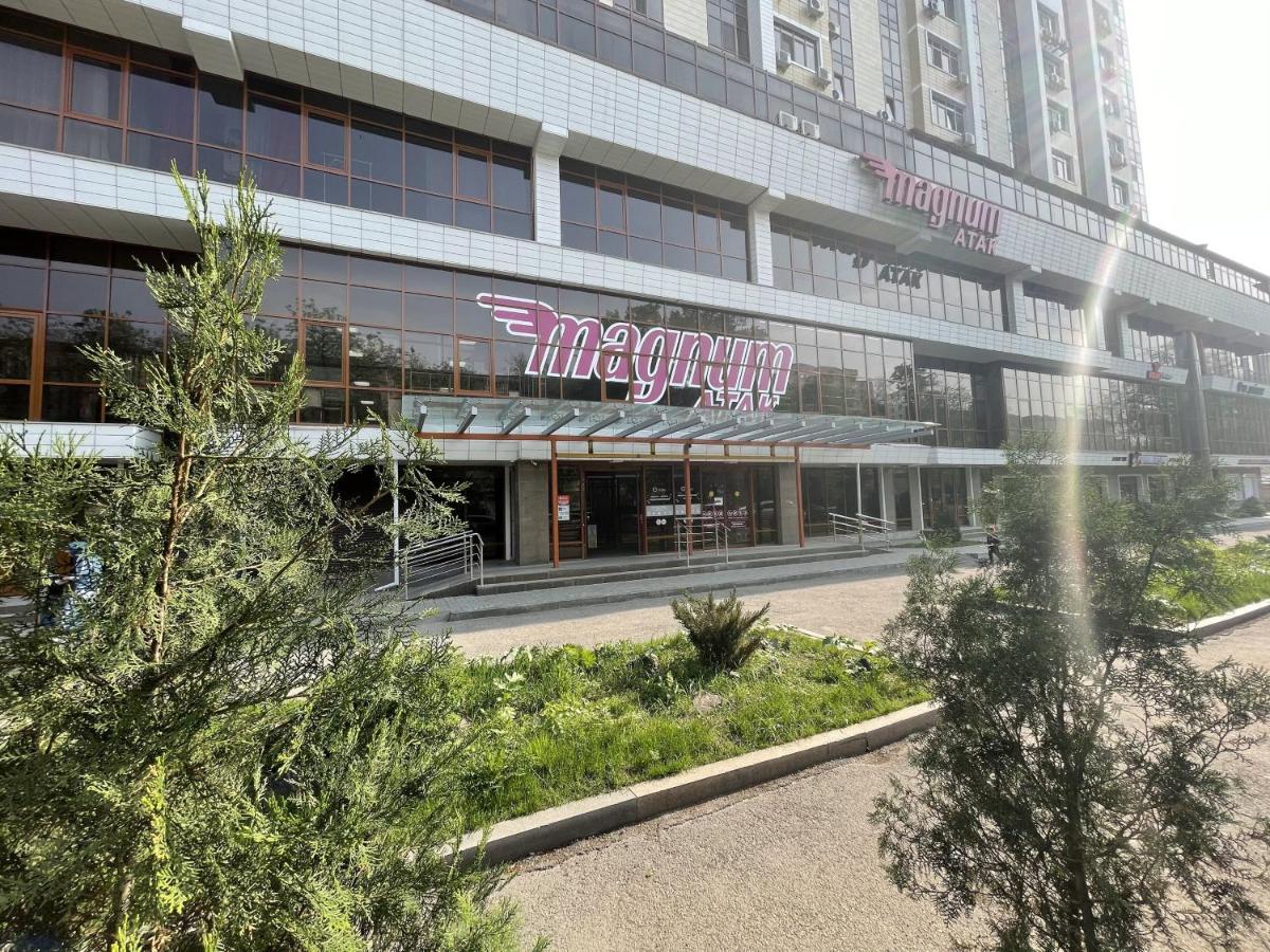 Апартаменты #2 Almati Kültér fotó
